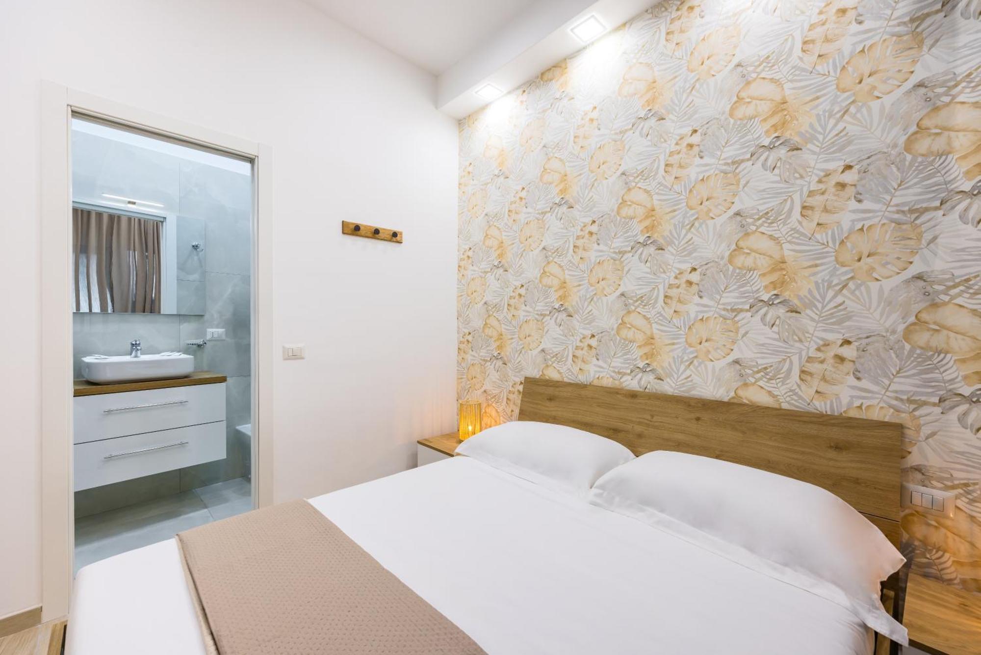 Dcr House Murales Naples Luaran gambar