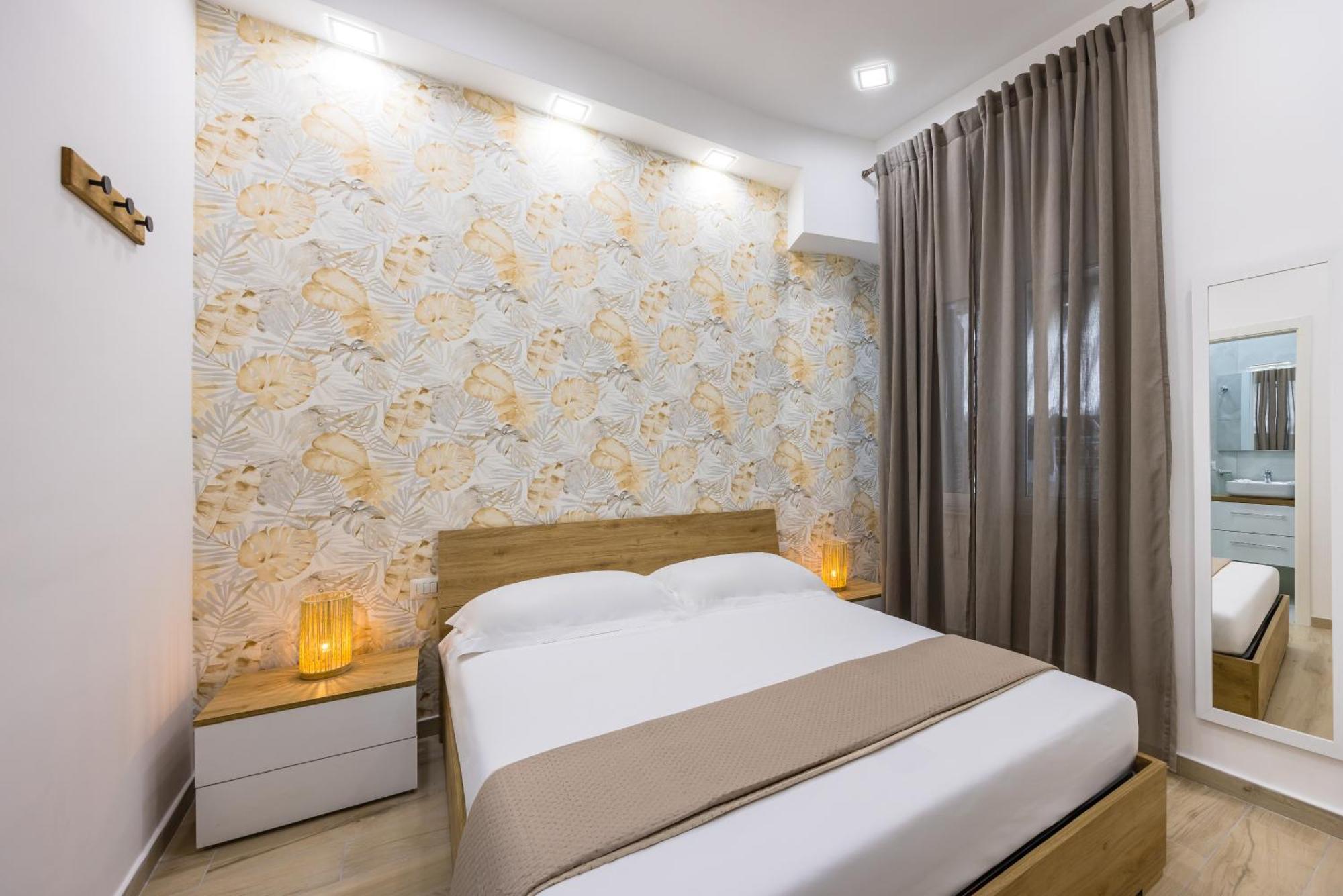 Dcr House Murales Naples Luaran gambar